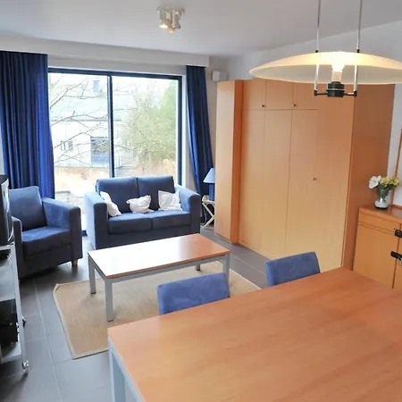 アパート With Terrace *