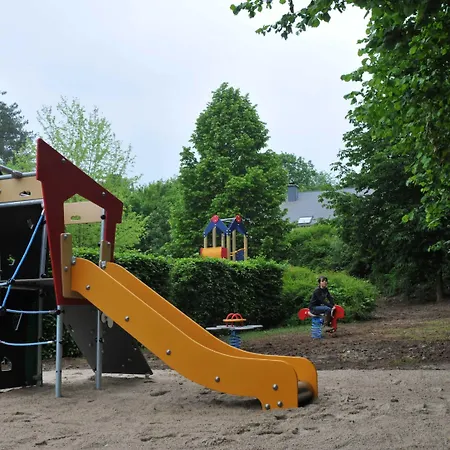 With Terrace アパート デュルビュイ